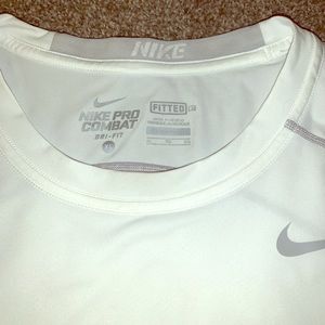 Men’s Nike short sleeve fitted shirt